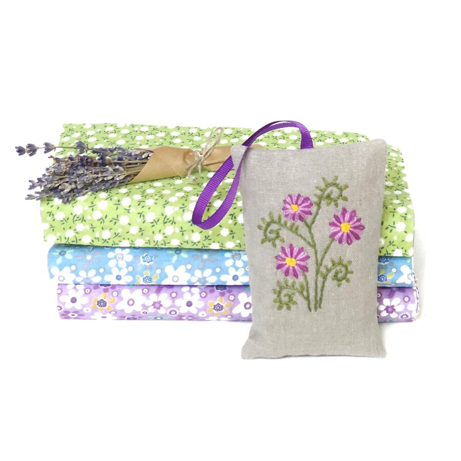 Aroma lavender bag with hand embroidery (Lavender)