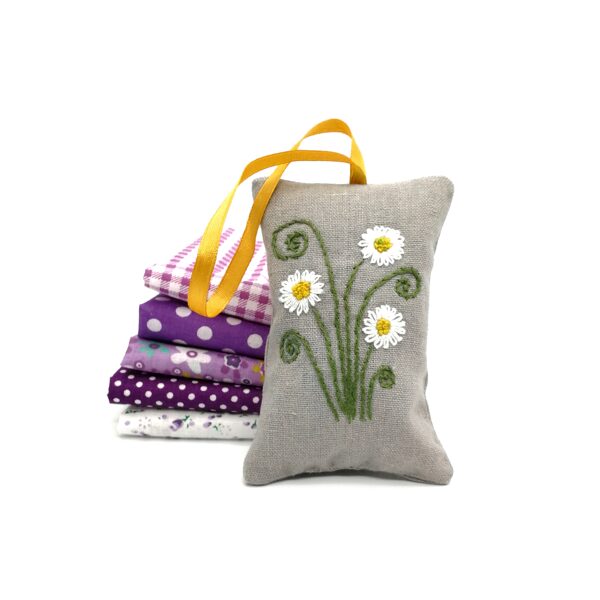 Aroma lavender bag with hand embroidery (Сamomile)